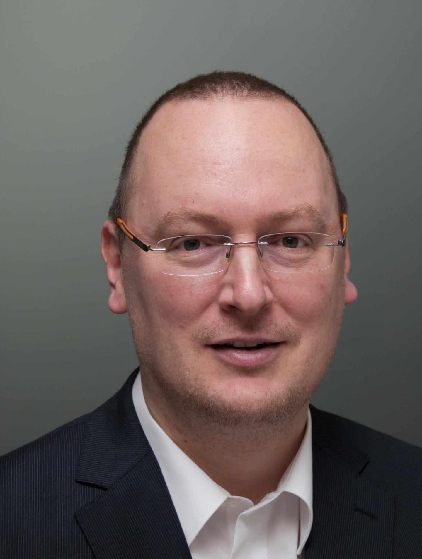 Prof. Dr. Stefan Pöhlmann