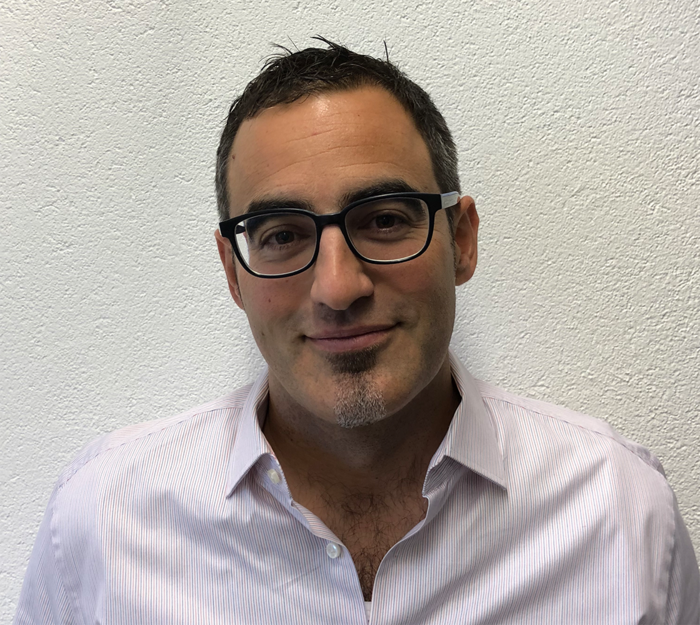 Michael J. Toscano, Ph.D Group Leader, Center for Proper Housing for Poultry and Rabbits (ZTHZ), Division of Animal Welfare, Veterinary Public Health Institute, University of Bern