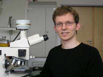 Acute Artificial Compound Eyes