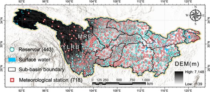 Overview of the Yangtze River Basin (YRB).