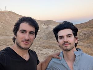 Lead Authors of the study. Dolev Fabrikant (right), Dr. Leonidas Romanos Davranoglau (left).