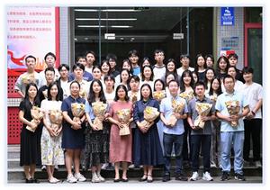 Team members in the Key Laboratory of Micro-Nano Optoelectronic Materials and Devices of Sichuan Province