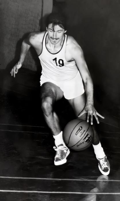 Siegfried Kasper in his youth as a point guard for an Austrian second division basketball team, wearing jersey #19.