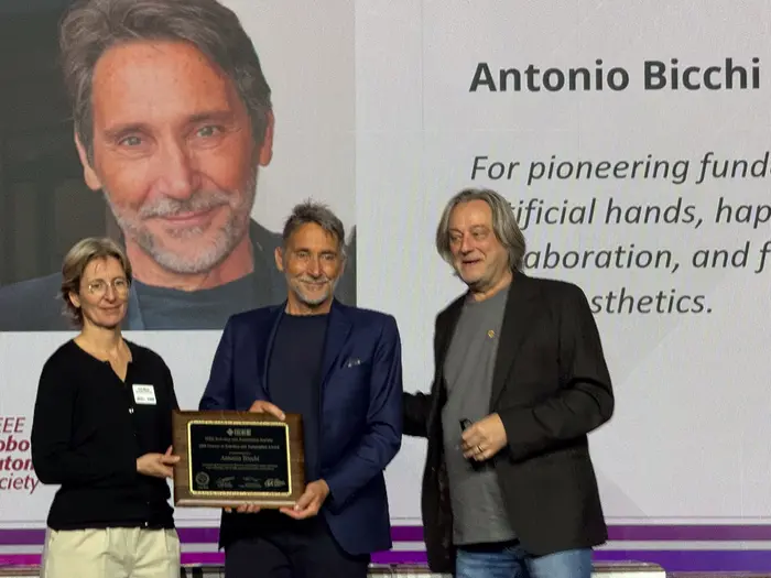 Antonio Bicchi is the recipient of the “2025 Pioneer in Robotics and Automation Award” from the IEEE RAS