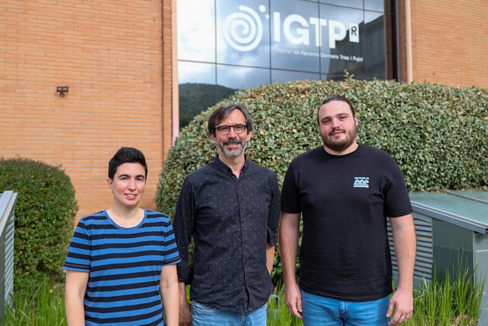 Leading authors of the study from IGTP's Biostatistics Unit