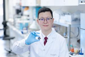 PolyU research overcomes major obstacle to solar technology development, achieving record 33.89% power-conversion efficiency in solar cells