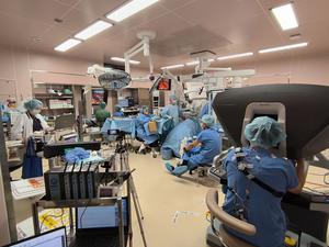 Capturing physiological signals from surgeons during live operations