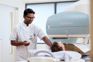 Nuclear medicine physician James Nagarajah from Radboudumc in the clinics