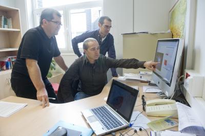  Joseba Makazaga, Ander Murua, and Mikel Antonana, University of the Basque Country