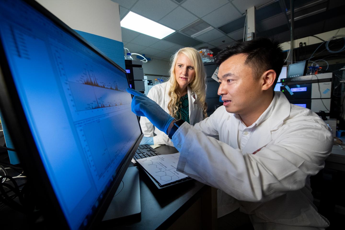 Elizabeth Stewart and Hong Wang, St. Jude Children's Research Hospital