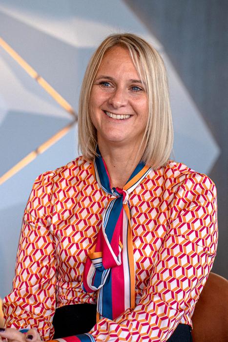 Prof. Katie Laird