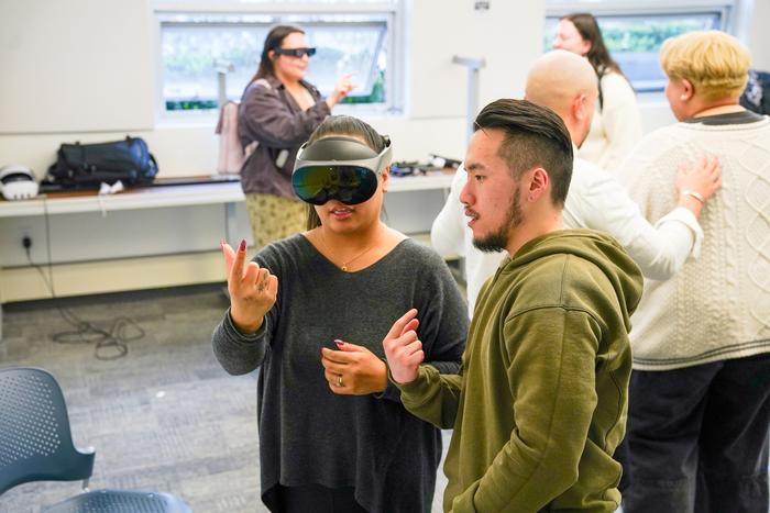 Virtual reality games can increase a player’s desire to help others