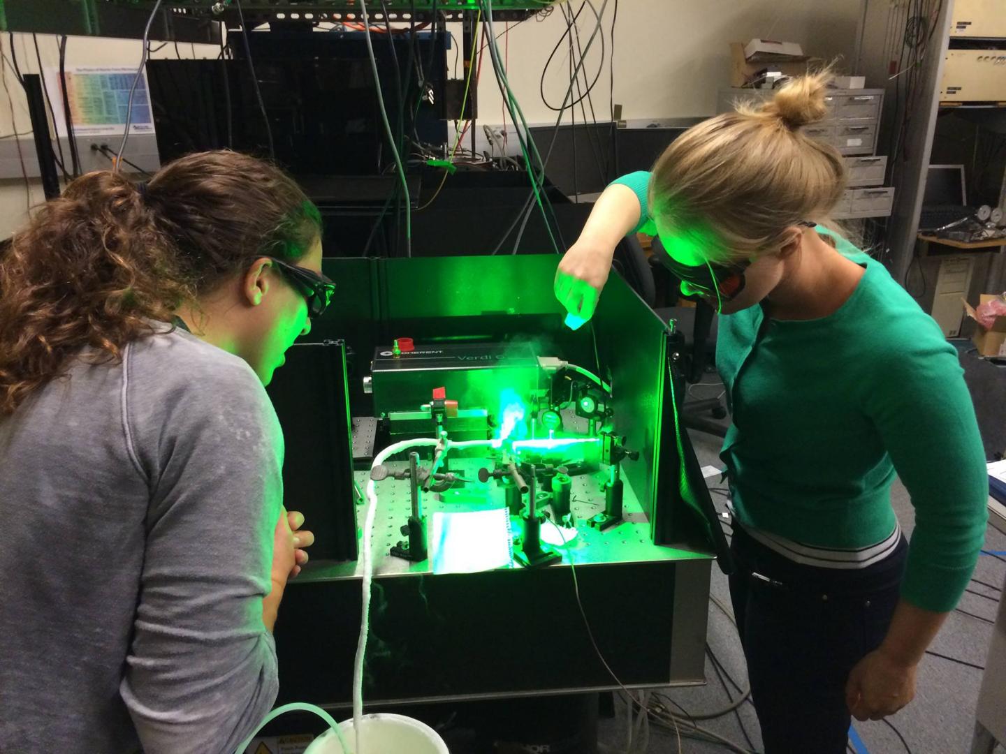 Diamond NMR/MRI