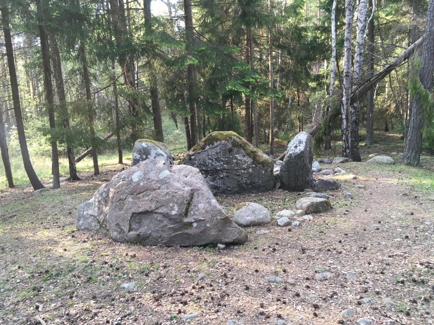 The Ansarve Dolmen