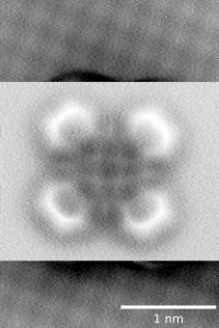 cloverleaf phthalocyanine (Pc)