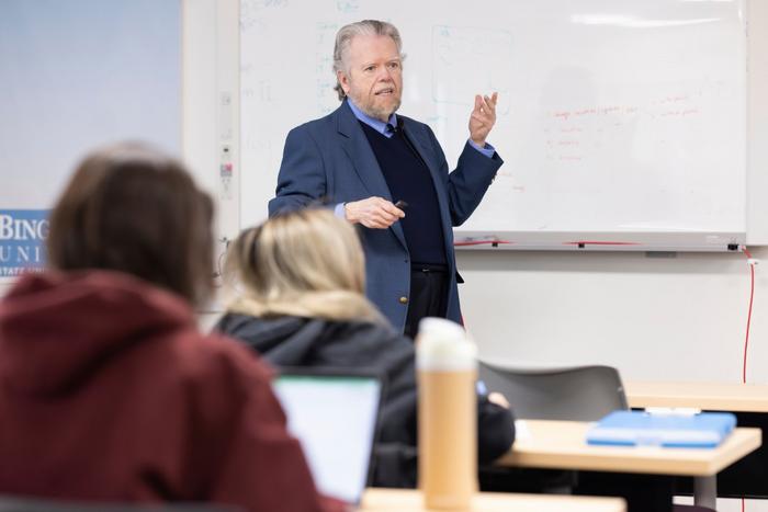 Distinguished Service Professor of Psychology Raymond G. Romanczyk