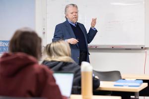 Distinguished Service Professor of Psychology Raymond G. Romanczyk