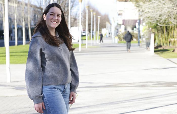 Angela Alonso Jurnet, researcher in the Gureiker research group at the University of the Basque Country | Photo: Laura López