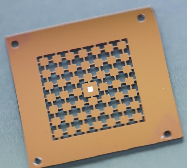 Membrane Resonator