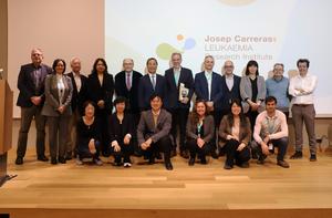 Representatives of the Josep Carreras Institute and the Institute of Hematology and Blood Diseases Hospital