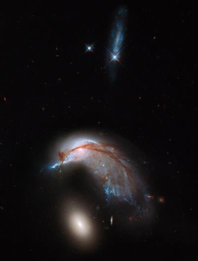 Hubble Image of Arp 142