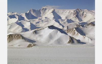 A Single Boulder May Prove that Antarctica and North America Were Once Connected (2 of 2)