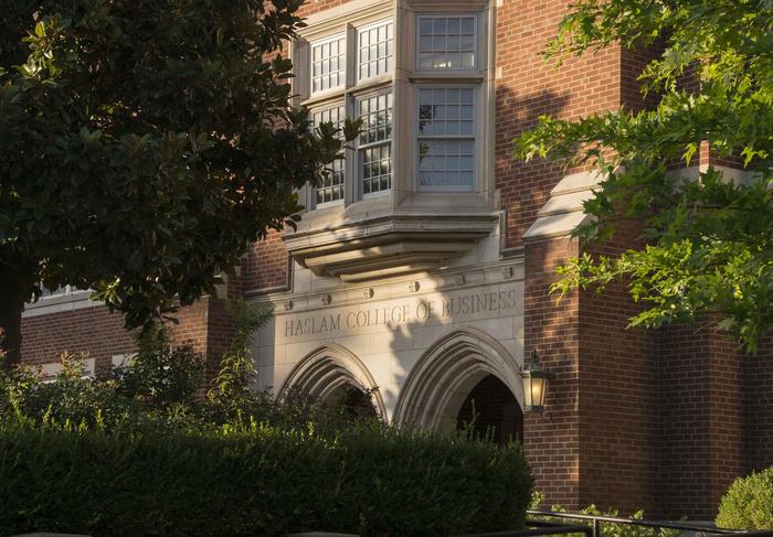 University of Tennessee Faculty Member's Research Aims to Improve Drug Safety Monitoring