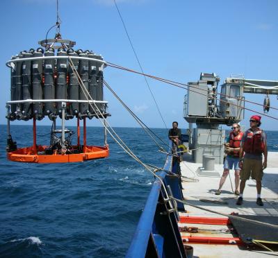 Researchers Collect Samples from the Arabian Sea