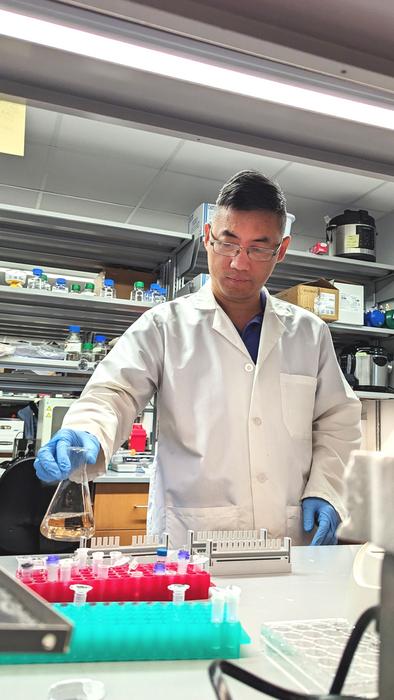 Zhiqiang Lin, Ph.D. in lab