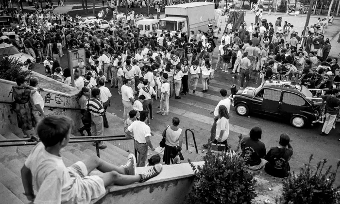 Parade of local groups during the patron saint festivities of Leganés; August 1994
