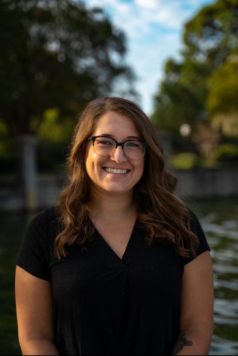 First evidence of microplastic inhalation among free-ranging small cetaceans