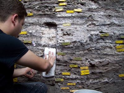Oldest Known Mattresses from South African Rock Shelter (8 of 12)