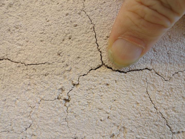 Shrinkage Crack