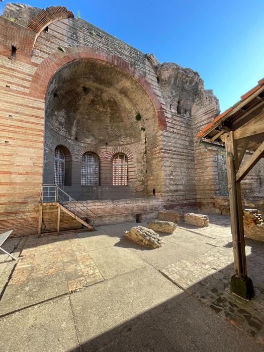 The Roman baths in Arles