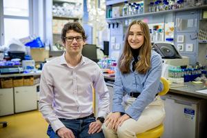 Dr. Jan Šilhán, research scientist, and Jana Havlíková, PhD student, both from the Structural Membrane Biology group at IOCB Prague
