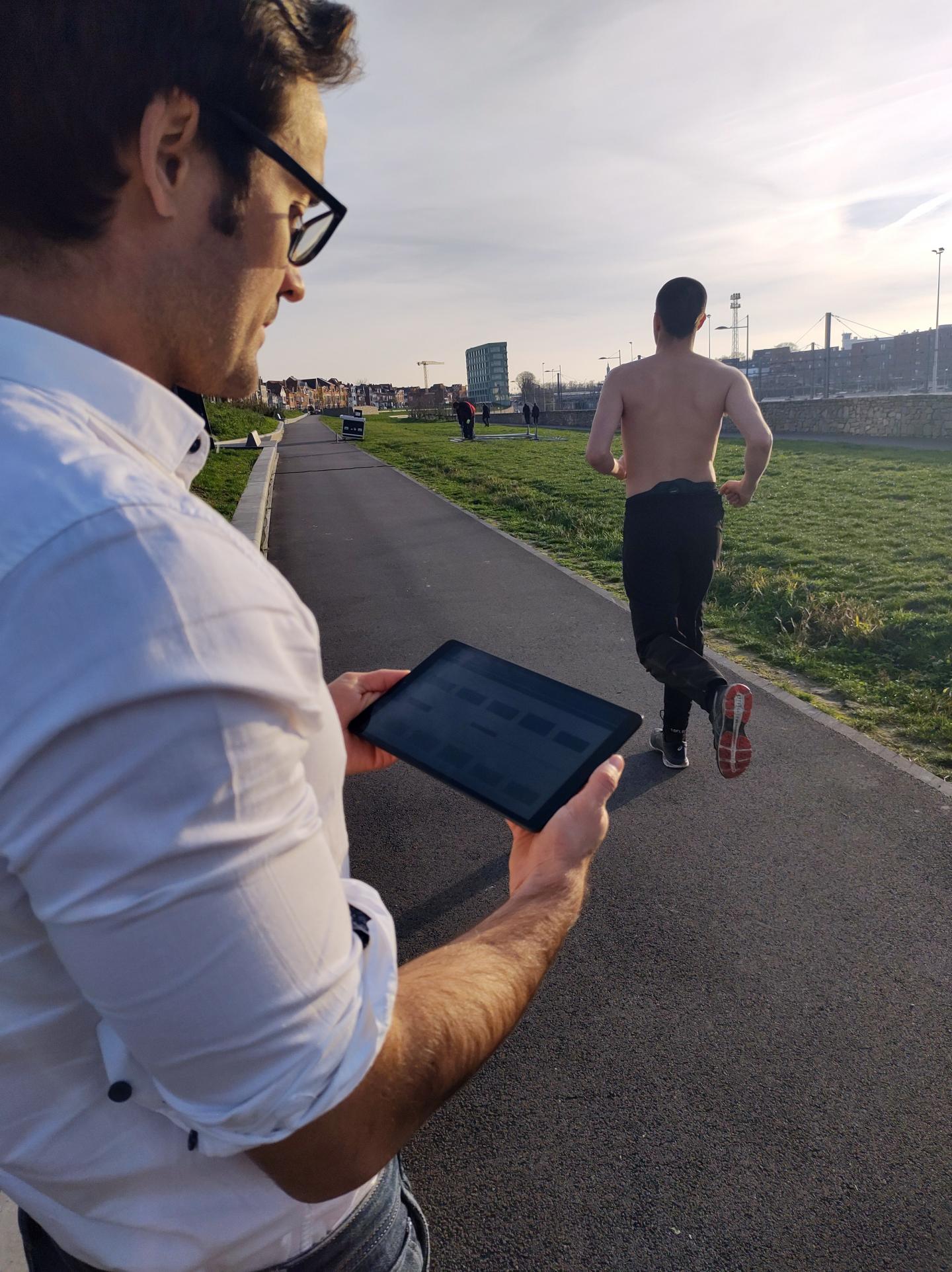 Runeasi wearable in use